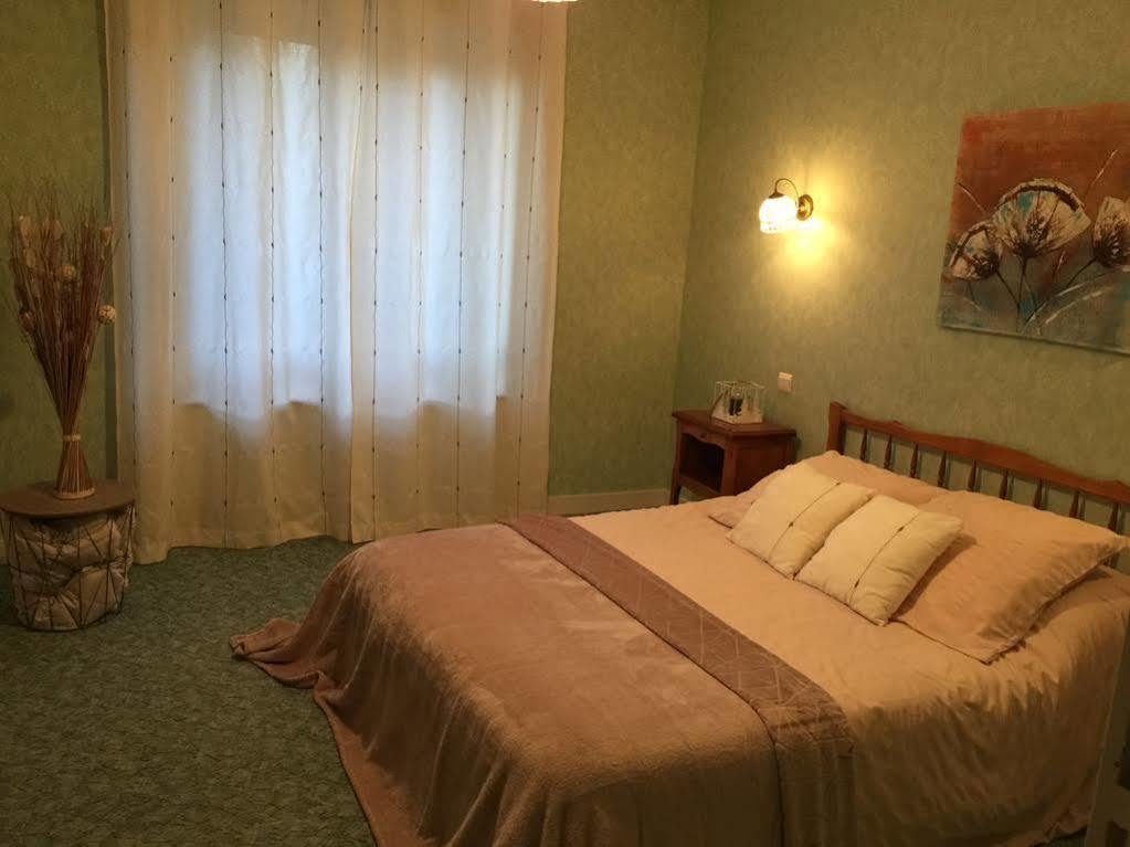 Bed and Breakfast Domaine De Lascaux Монтіньяк Екстер'єр фото